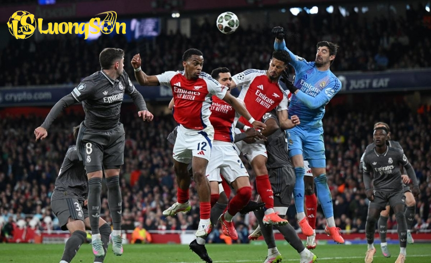 Valverde và Alaba của Real Madrid gặp vấn đề về cơ bắp Valverde và Alaba của Real Madrid gặp vấn đề về cơ bắp